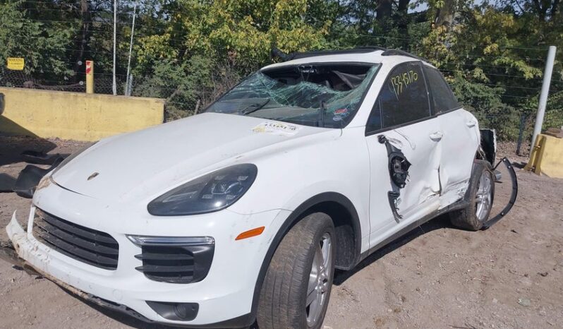 
								2016 Porsche Cayenne full									