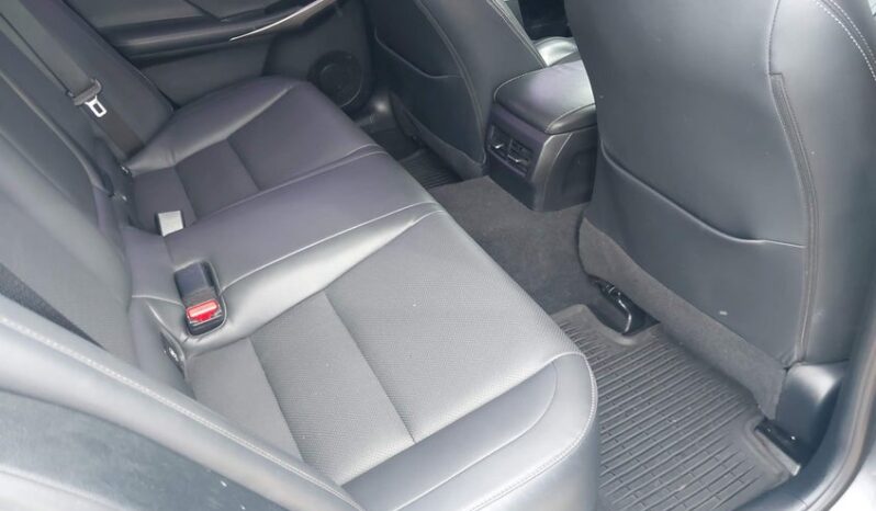 
								2015 Lexus Is 250 full									