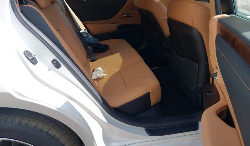 
								2025 Lexus Es 350 full									