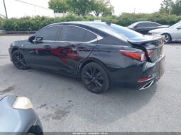 
										2022 Lexus Es 350 full									
