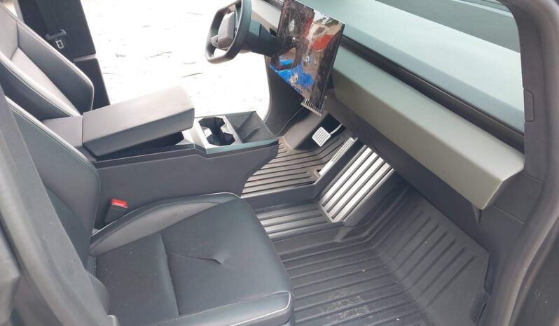 
								2024 Tesla Cybertruck full									