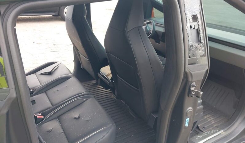 
								2024 Tesla Cybertruck full									