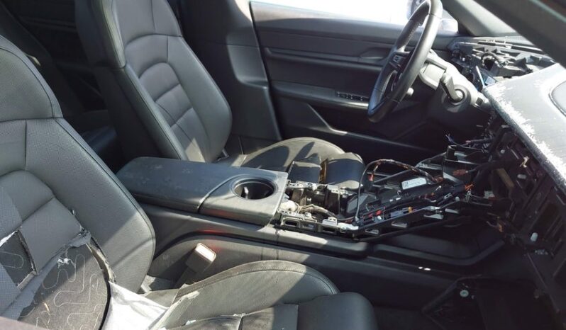 
								2020 Porsche Taycan full									