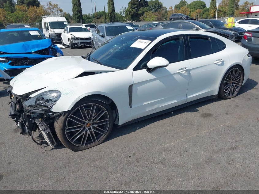 2022 Porsche Panamera