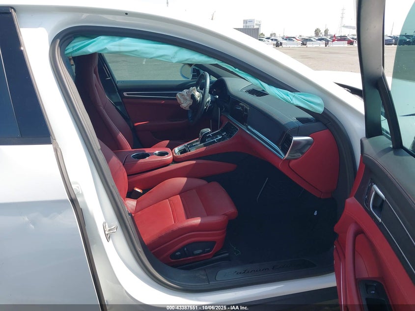 2022 Porsche Panamera