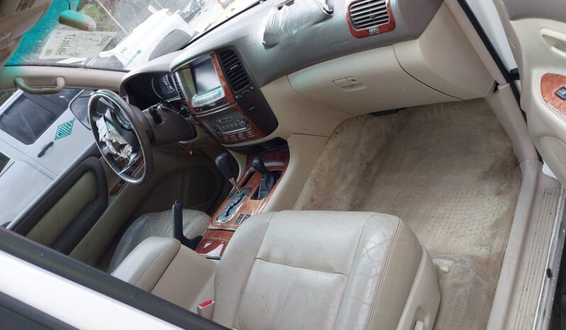 
								2005 Toyota Land cruiser full									