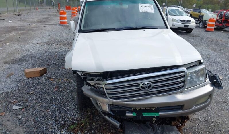 
								2005 Toyota Land cruiser full									