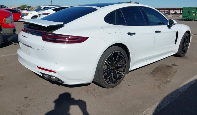 
								2018 Porsche Panamera full									