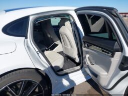 
										2018 Porsche Panamera full									