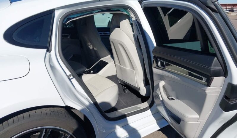 
								2018 Porsche Panamera full									