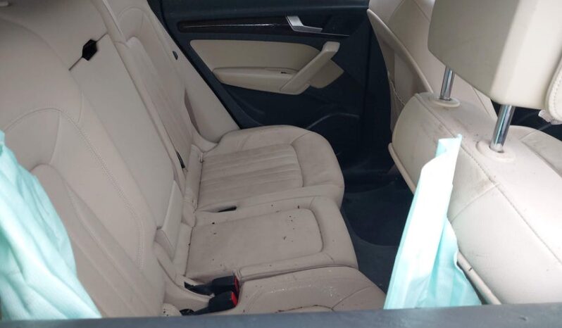 
								2019 Audi Q5 full									