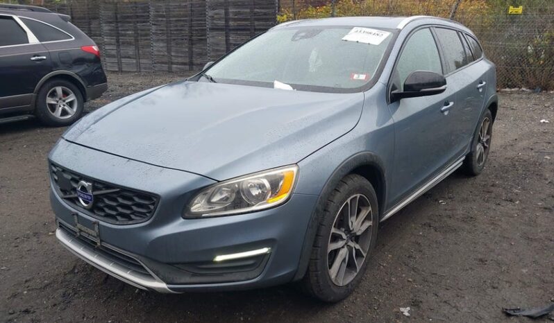 
								2017 Volvo V60 cross country full									
