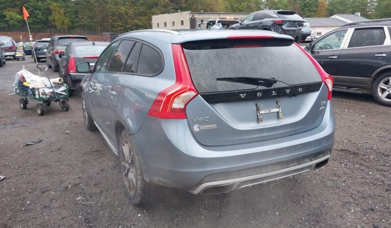 
								2017 Volvo V60 cross country full									
