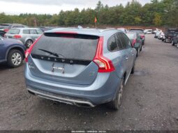 
										2017 Volvo V60 cross country full									