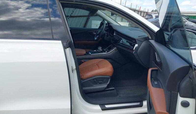 
								2022 Audi Q8 full									