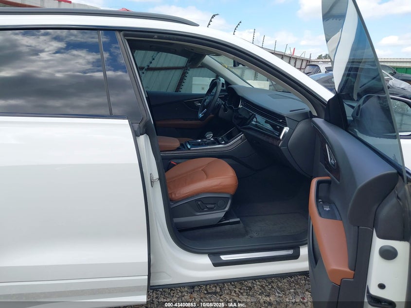 2022 Audi Q8
