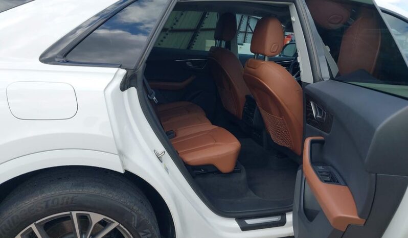 
								2022 Audi Q8 full									