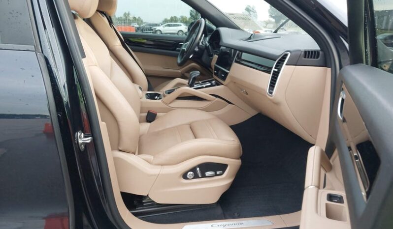 
								2019 Porsche Cayenne full									