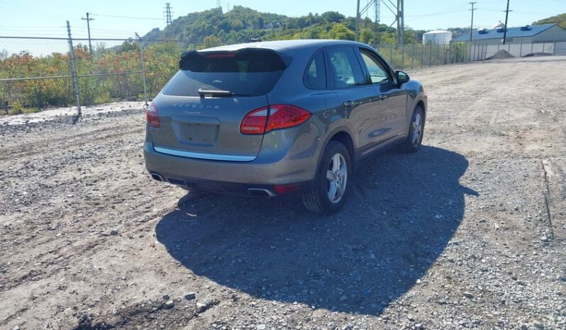 
								2013 Porsche Cayenne full									