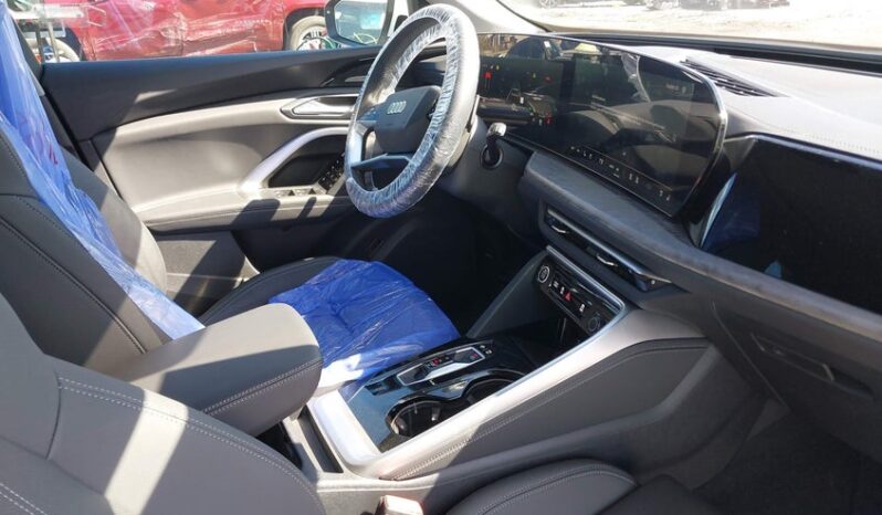 
								2025 Audi Q5 full									