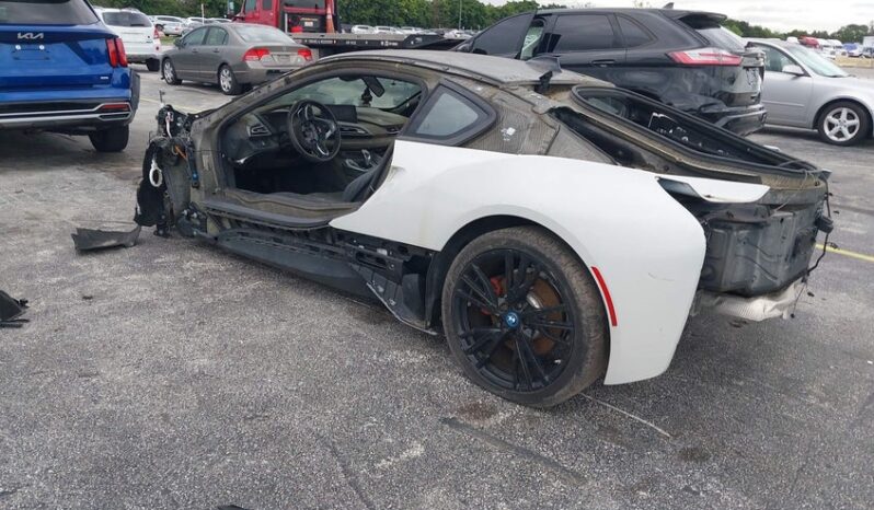 
								2015 BMW I8 full									