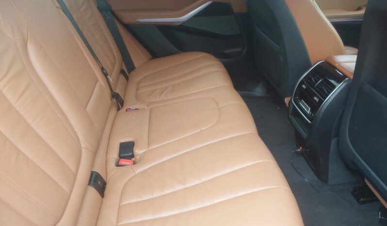 
								2019 BMW X5 full									