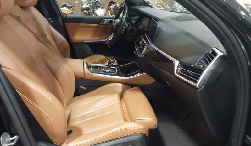 
								2019 BMW X5 full									