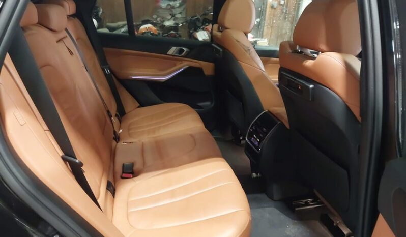 
								2019 BMW X5 full									