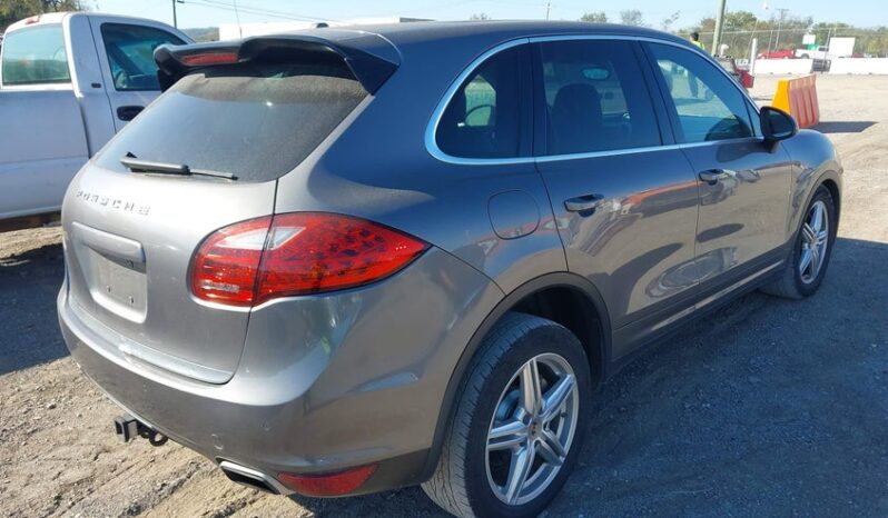 
								2012 Porsche Cayenne full									