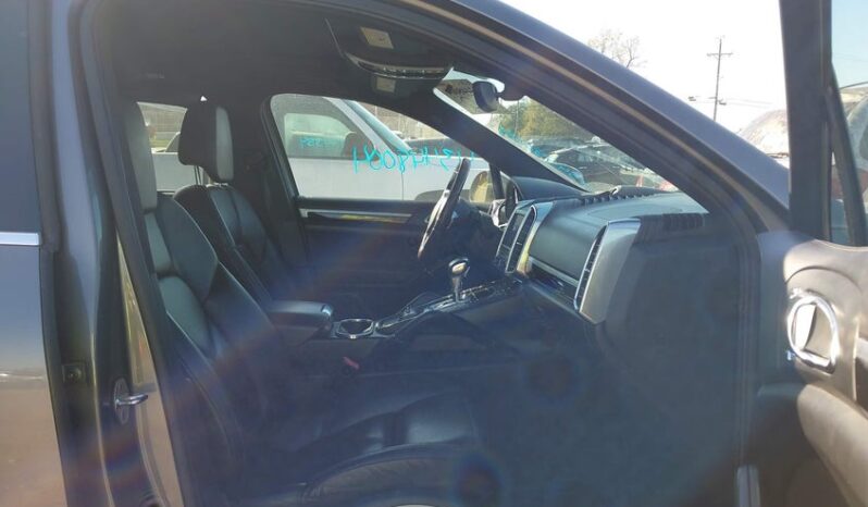 
								2012 Porsche Cayenne full									