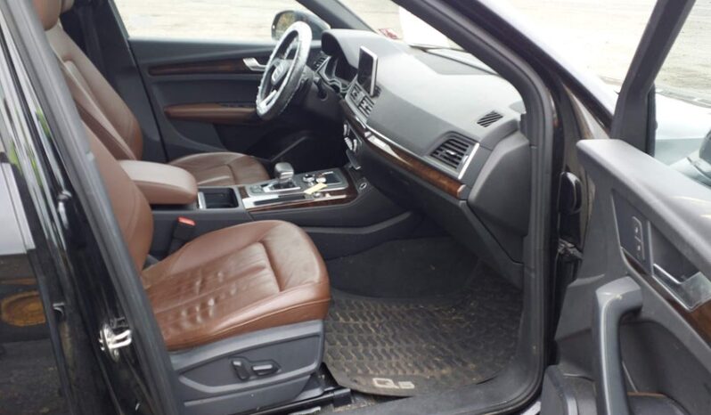 
								2019 Audi Q5 full									