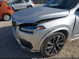 
										2022 Volvo Xc90 full									