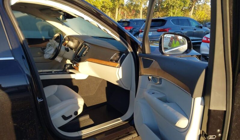 
								2021 Volvo Xc90 full									