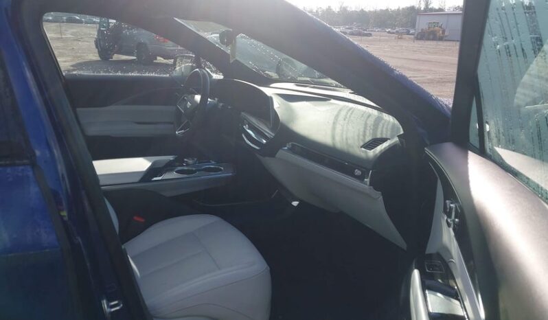 
								2025 Cadillac Lyriq full									
