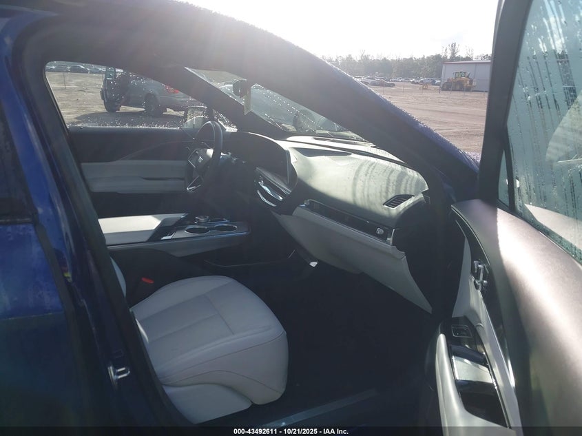 2025 Cadillac Lyriq