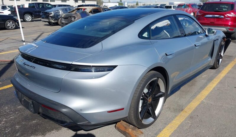 
								2024 Porsche Taycan full									