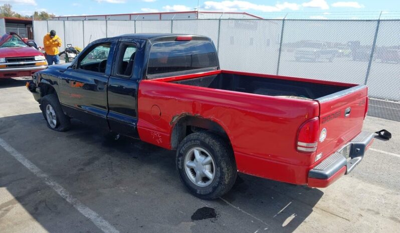 
								1999 Dodge Dakota full									