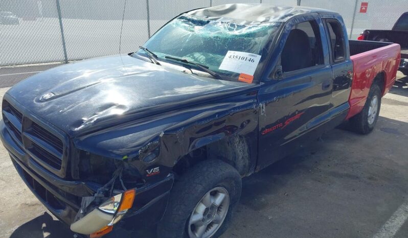
								1999 Dodge Dakota full									