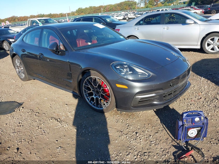 2017 Porsche Panamera