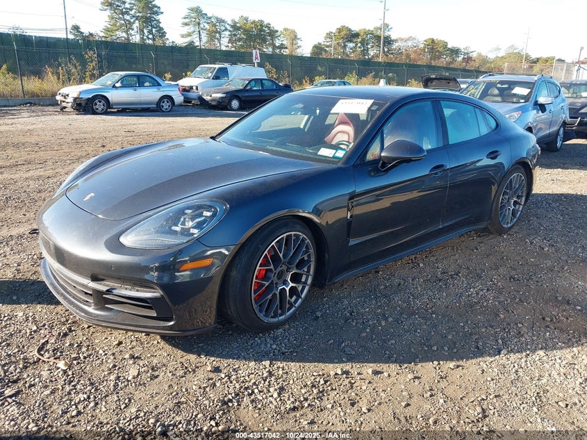 2017 Porsche Panamera