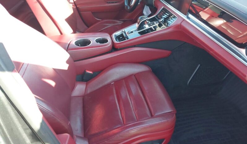 
								2017 Porsche Panamera full									