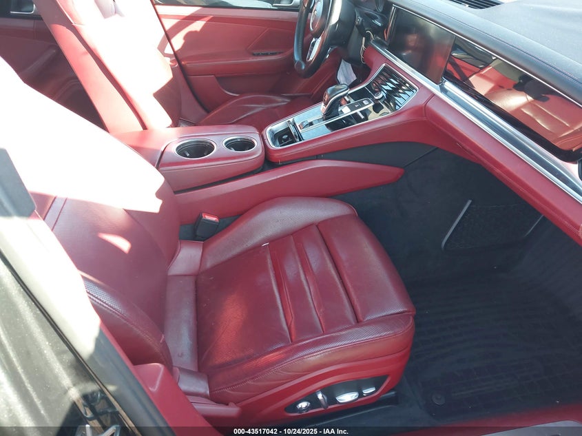 2017 Porsche Panamera