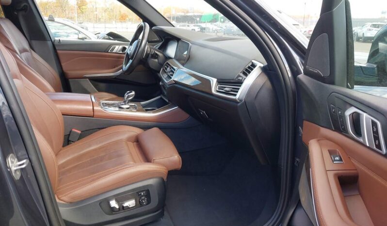 
								2019 BMW X5 full									
