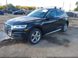 
										2020 Audi Q5 full									