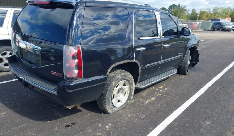 
								2014 Gmc Yukon full									