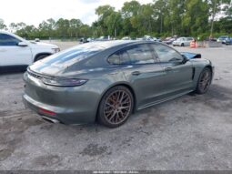 
										2022 Porsche Panamera full									