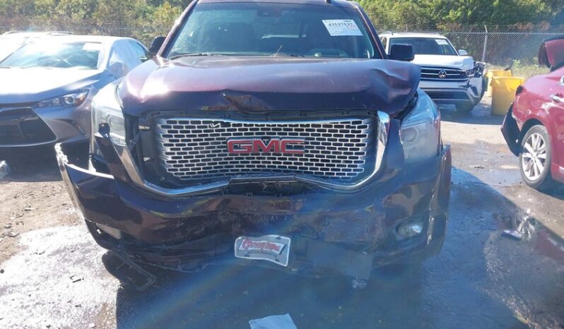 
								2017 Gmc Yukon full									