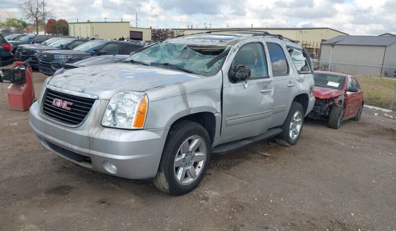 
								2013 Gmc Yukon full									