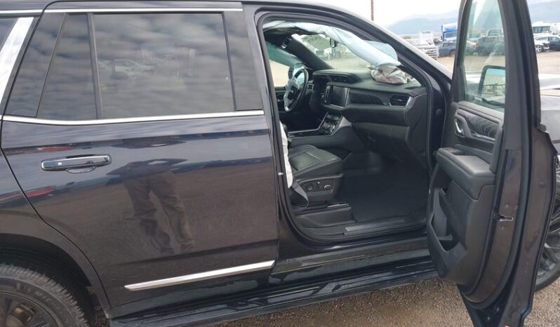 
								2023 Gmc Yukon full									