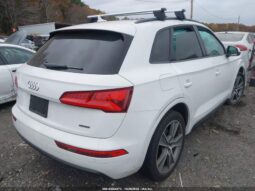 
										2019 Audi Q5 full									